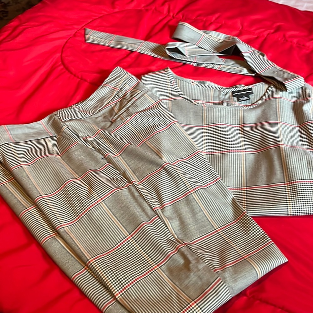 Liz Claiborne pants suit Red and Black stripped size X-Large